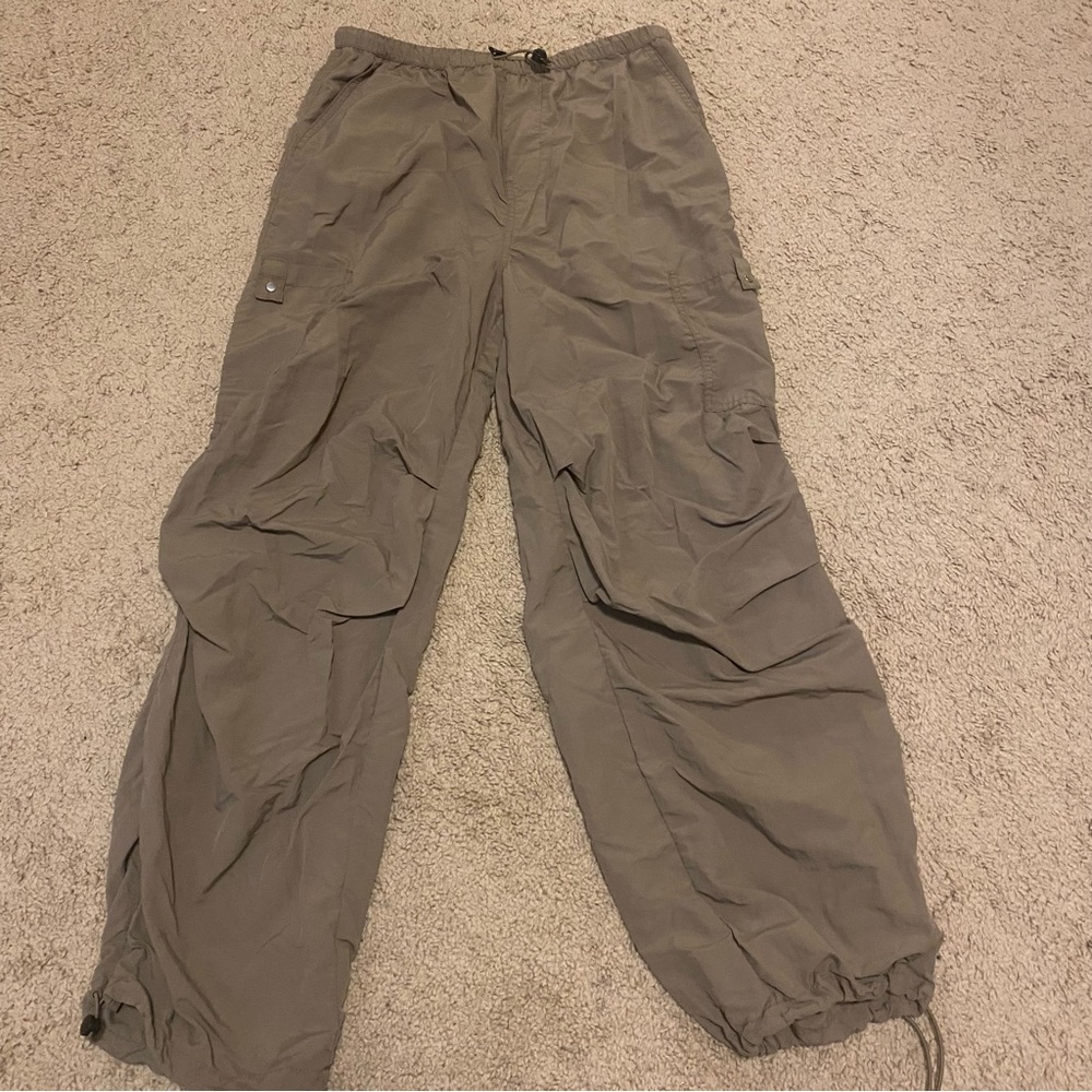 Women’s  Gray Cargo Pants